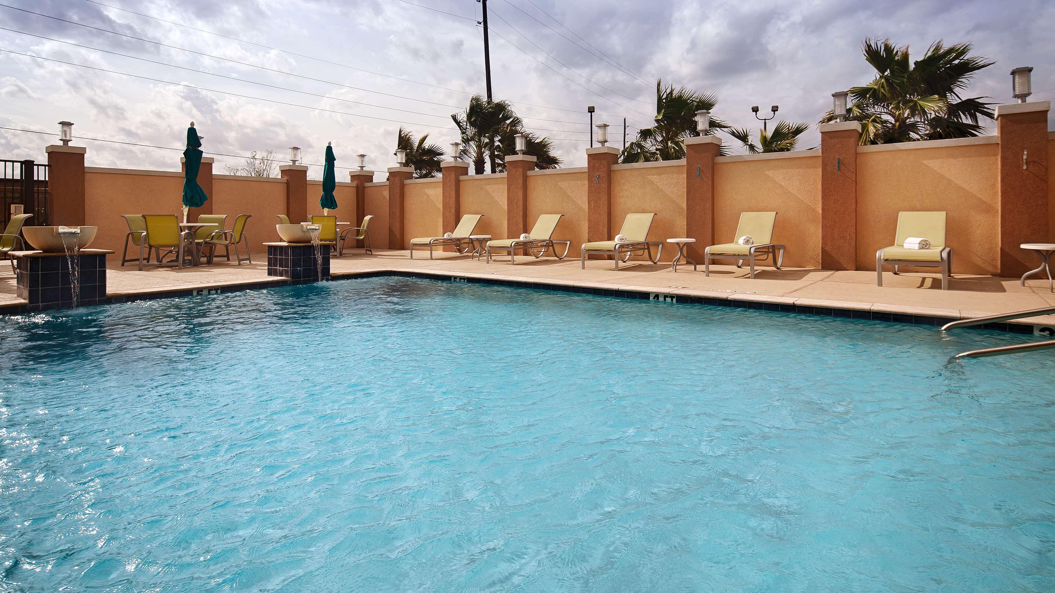 Best Western Premier Ashton Suites - Willowbrook Houston Exteriör bild